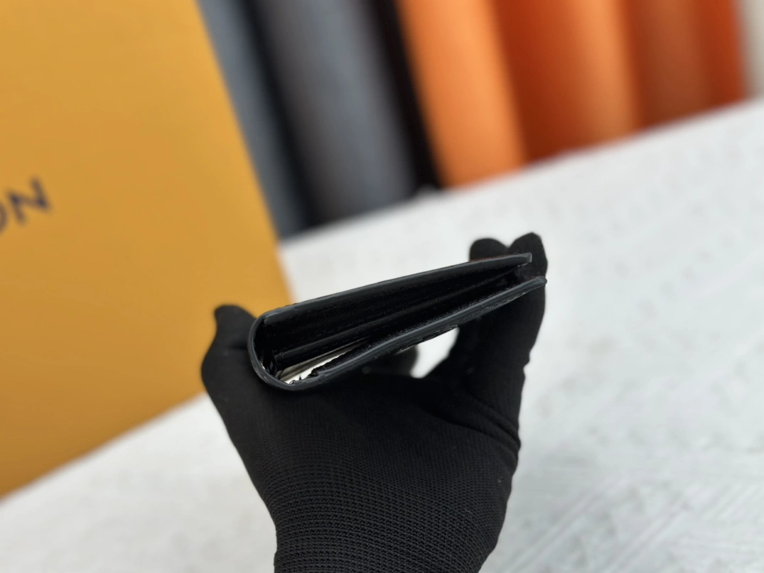 Louis Vuitton LV Card Case Sophisticated 5292 - Image 5