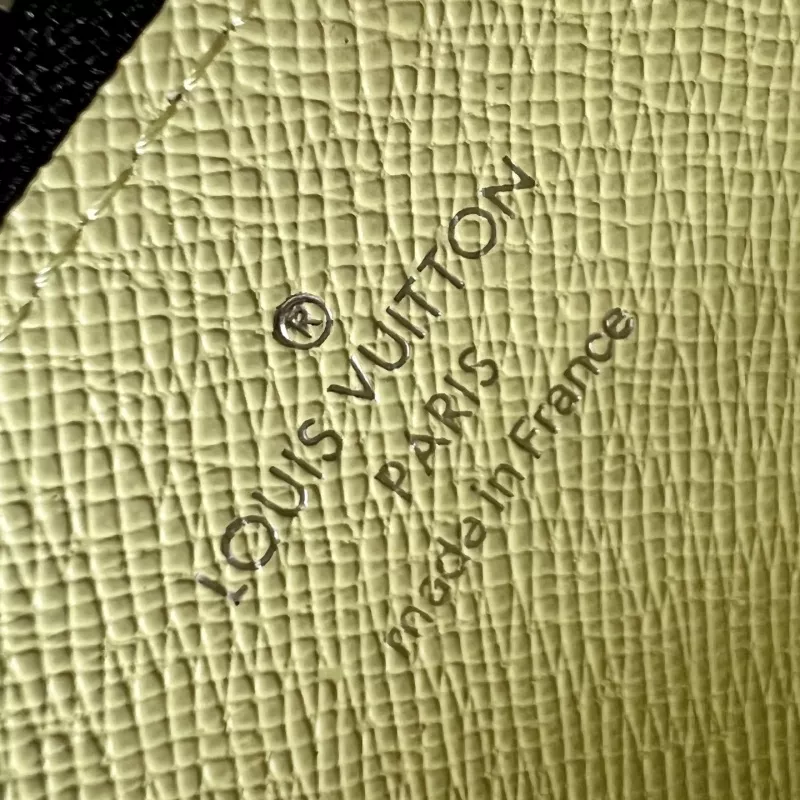 Louis Vuitton LV Card Case Stylish 643 - Image 7