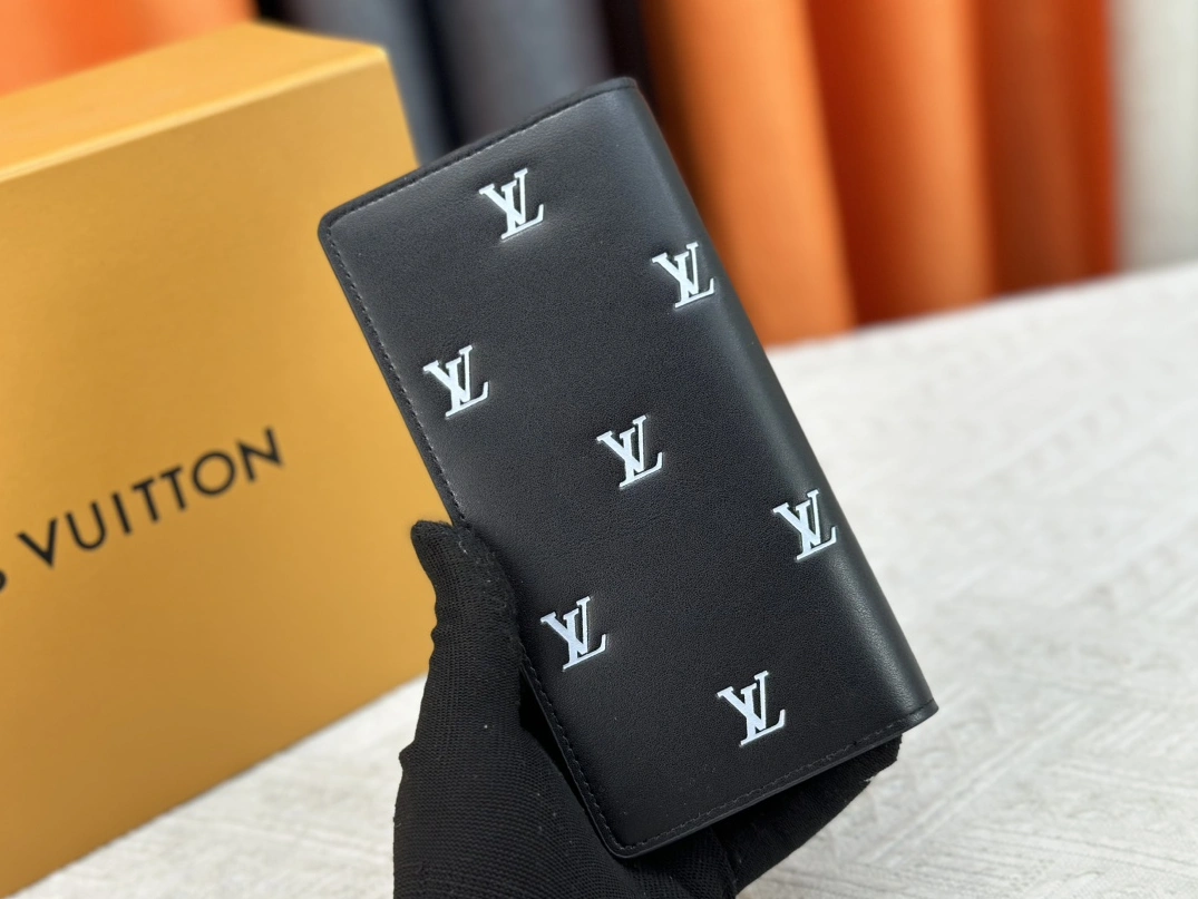 Louis Vuitton LV Card Case Trendsetting 6004