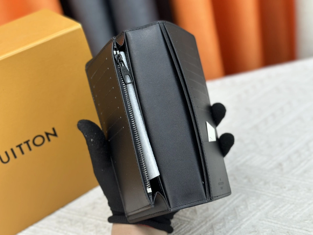 Louis Vuitton LV Card Case Trendsetting 6004 - Image 7