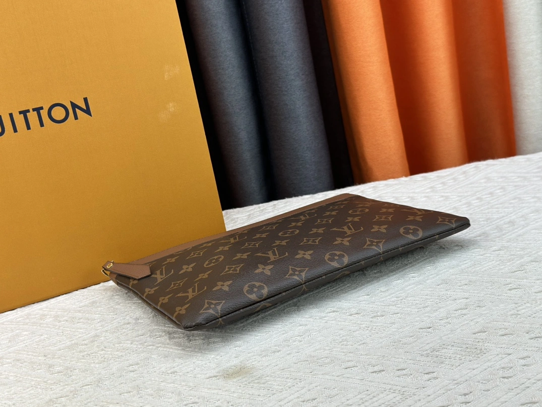 Louis Vuitton LV Wallets For Unisex Fashionable 7606 - Image 4