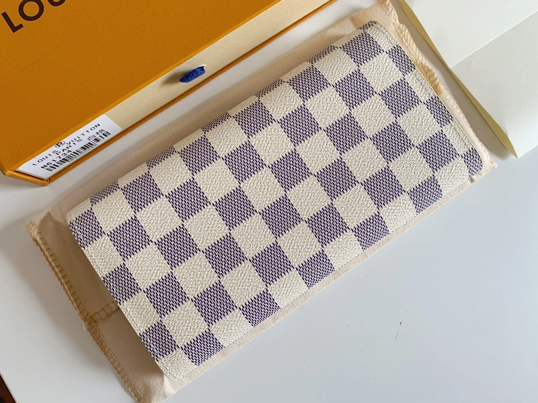 Louis Vuitton LV Wallets For Women Durable 4475 - Image 3