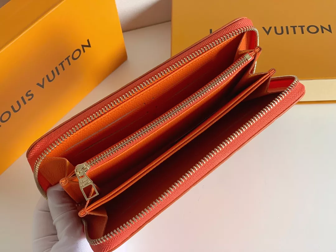 Louis Vuitton LV Wallets Functional 5164 - Image 5