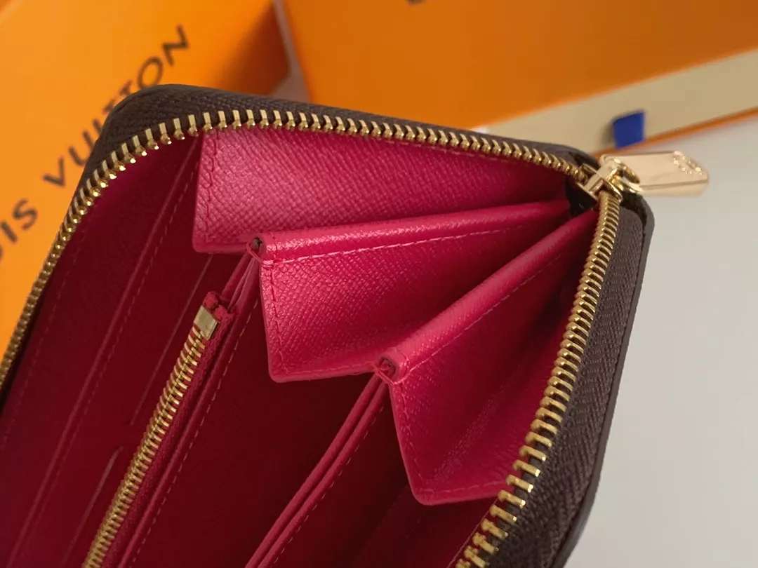 Louis Vuitton LV Wallets In Rose Red Modern 3923 - Image 6