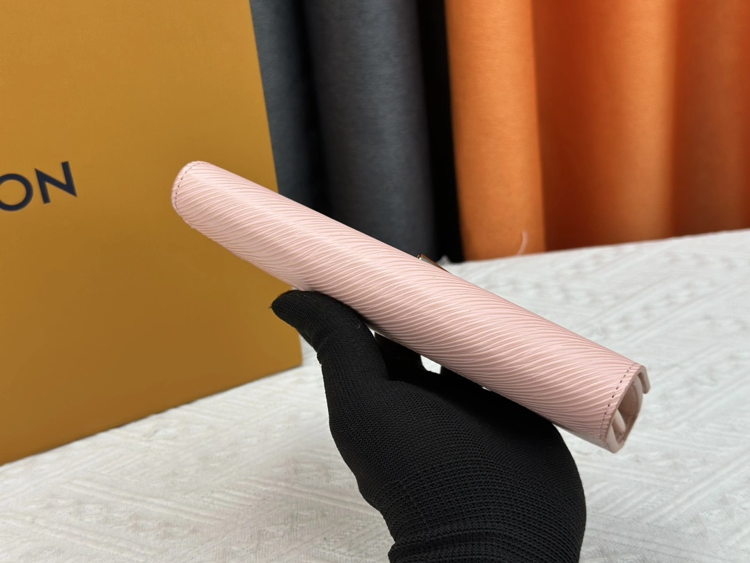 Louis Vuitton LV Wallets Refined 2129 - Image 3