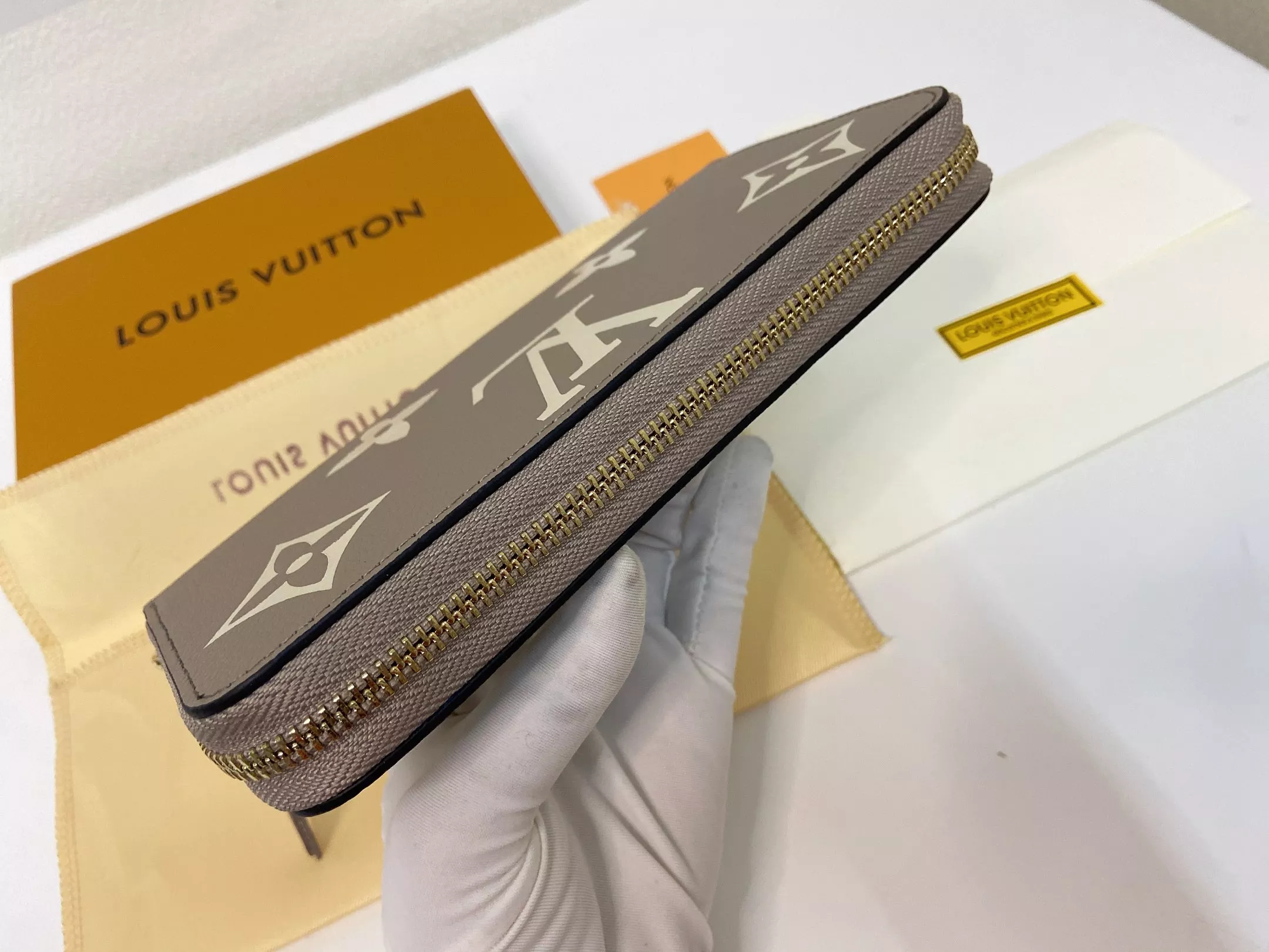 Louis Vuitton LV Wallets Trendy 4161 - Image 3