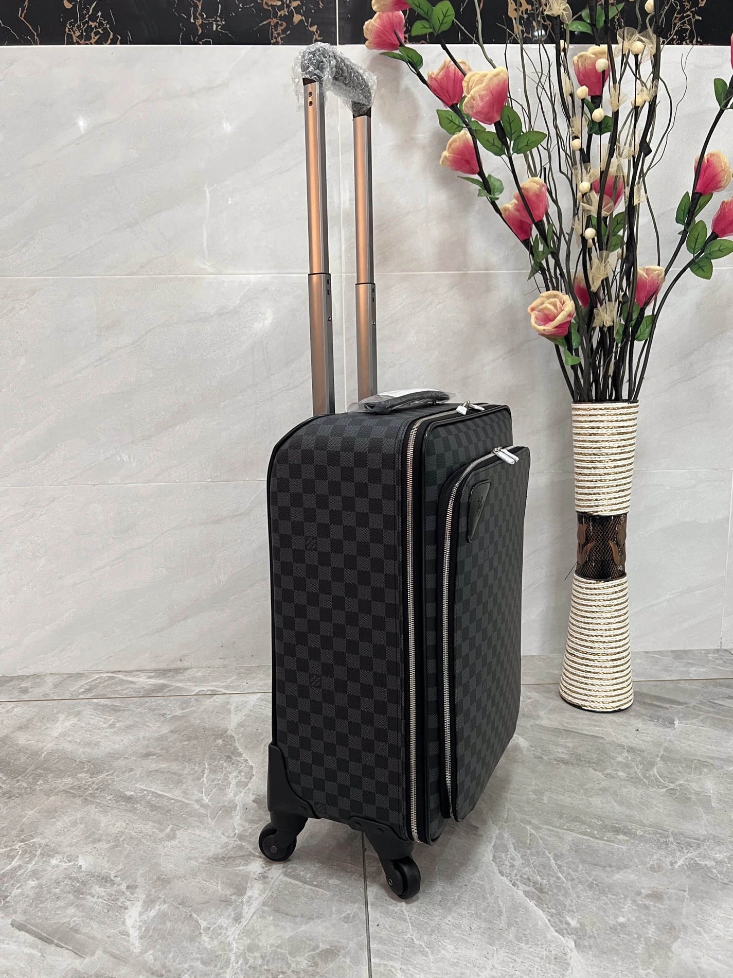 Louis Vuitton Luggage Classic 3253