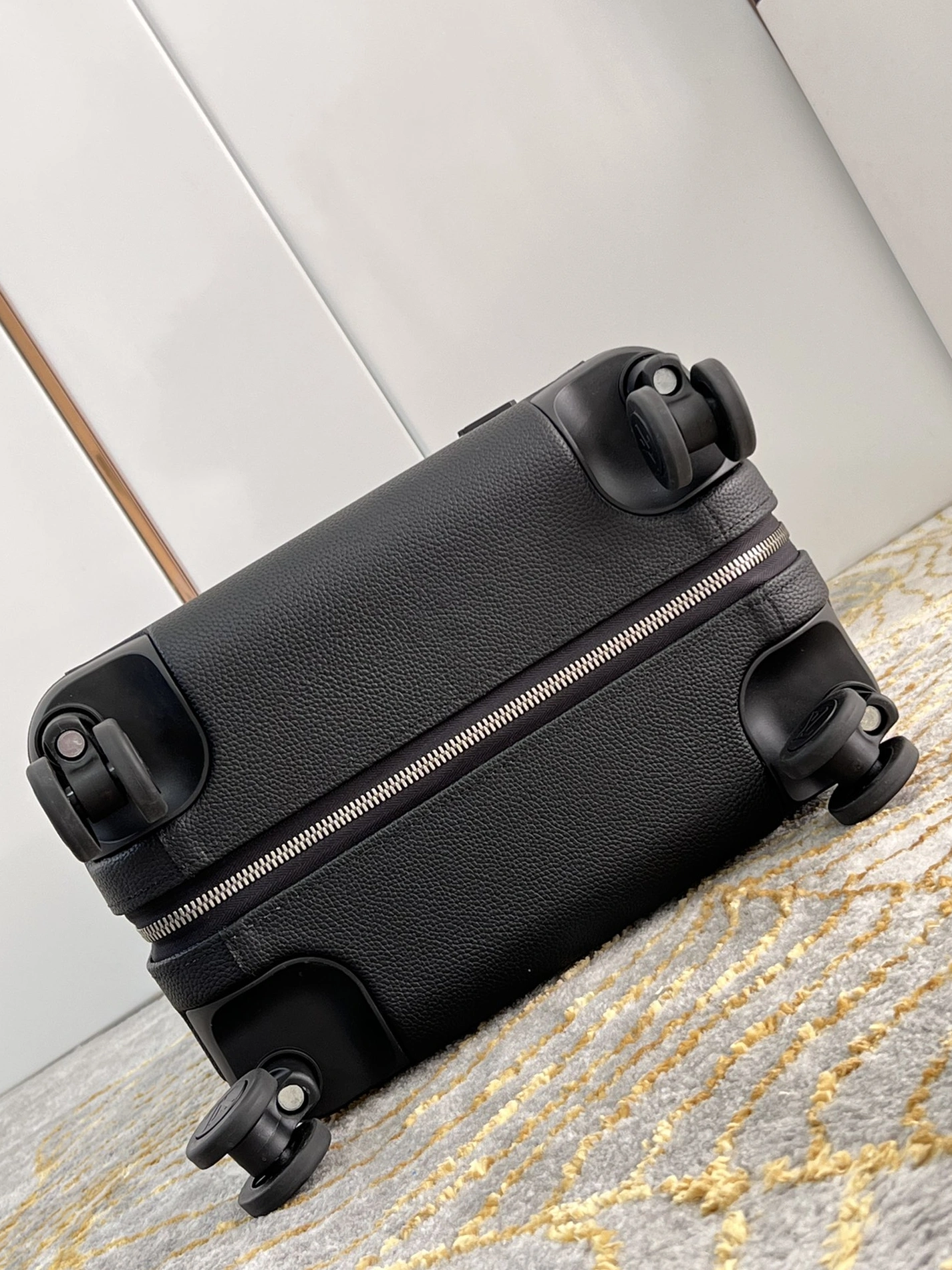 Louis Vuitton Luggage EasyMatch 5563 - Image 7