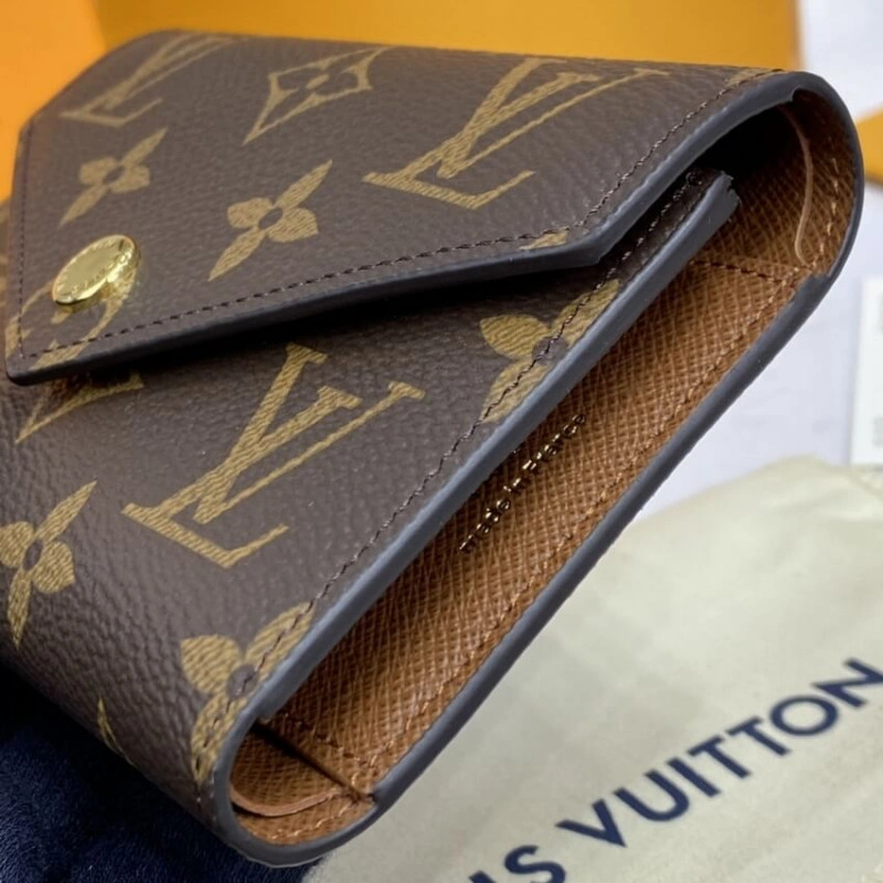6 card sl Louis Vuitton Monogram Canvas Victorine Wallet - Image 6