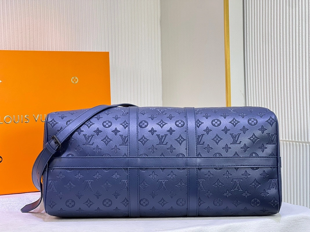 Louis Vuitton Travel Bags Fashionable 2008 - Image 6