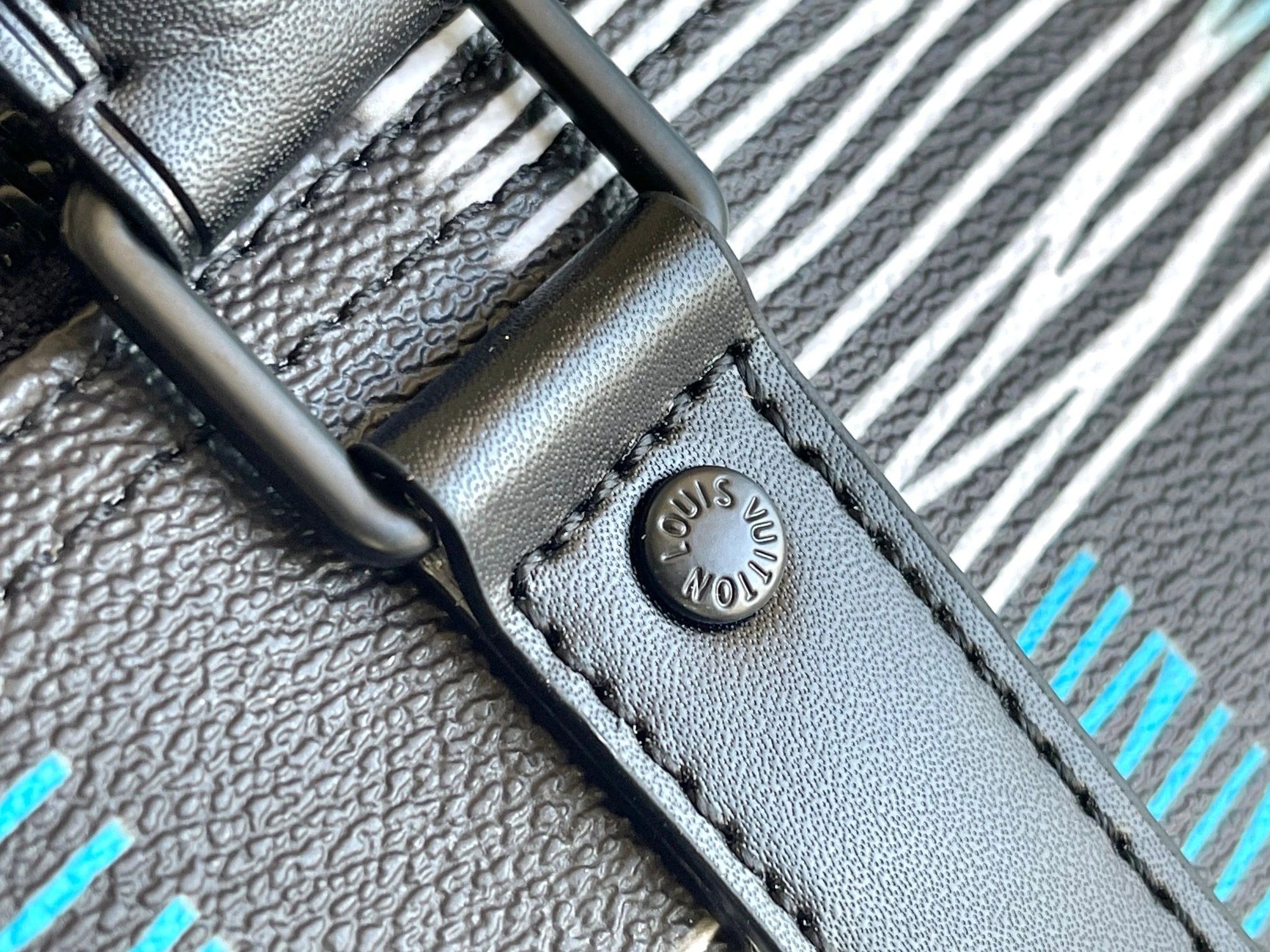 Louis Vuitton Travel Bags GoodFit 7492 - Image 6