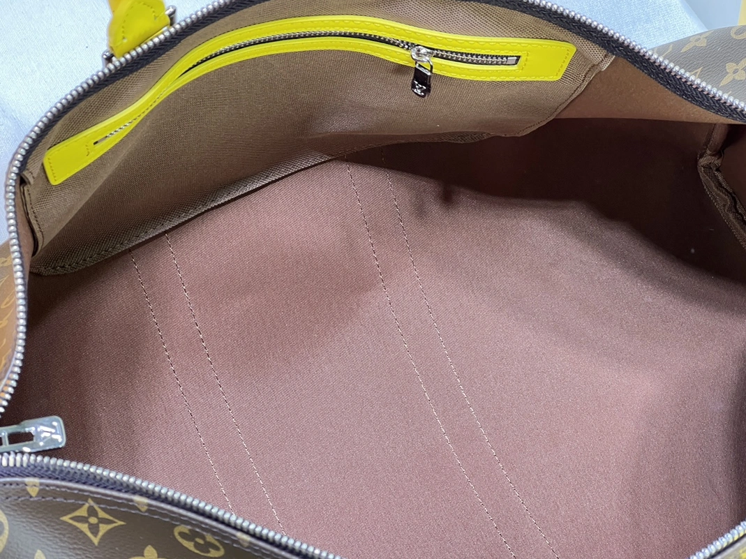 Louis Vuitton Travel Bags StreetReady 1023 - Image 7