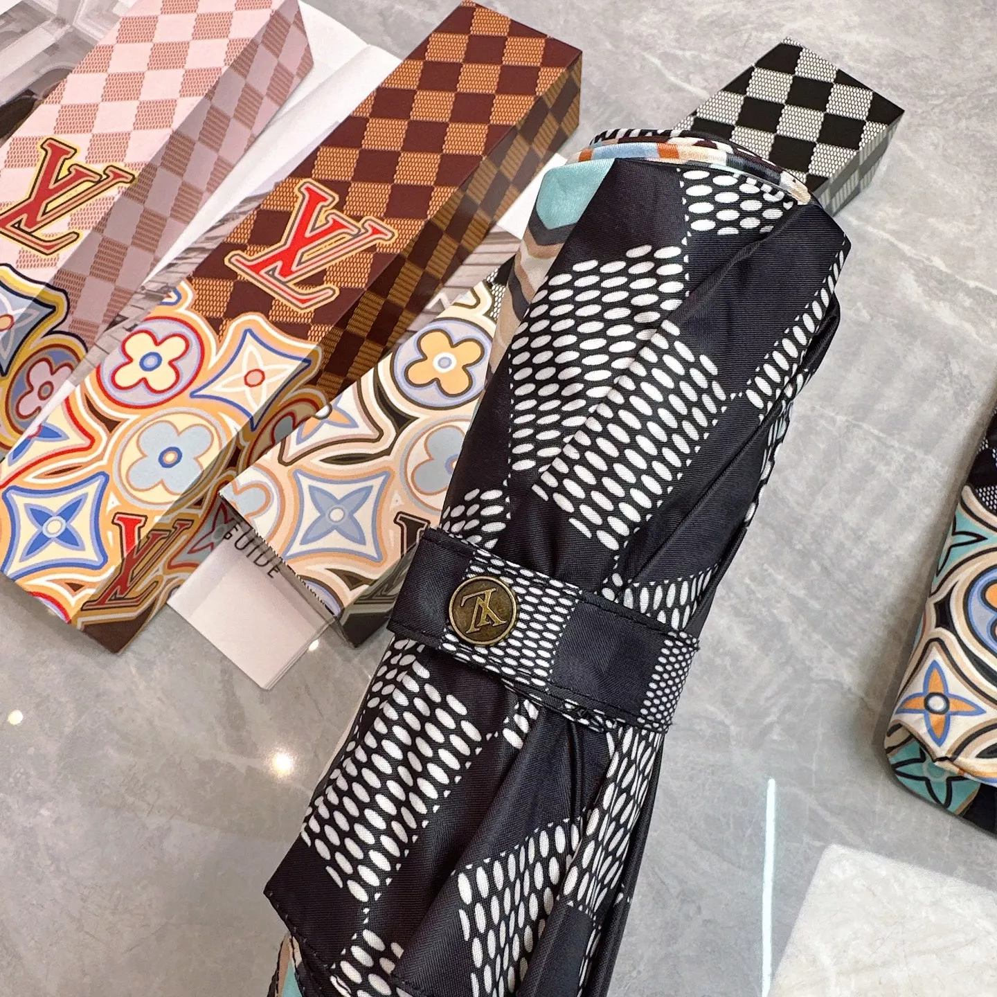 Louis Vuitton Umbrellas EyeCatching 1870 - Image 3