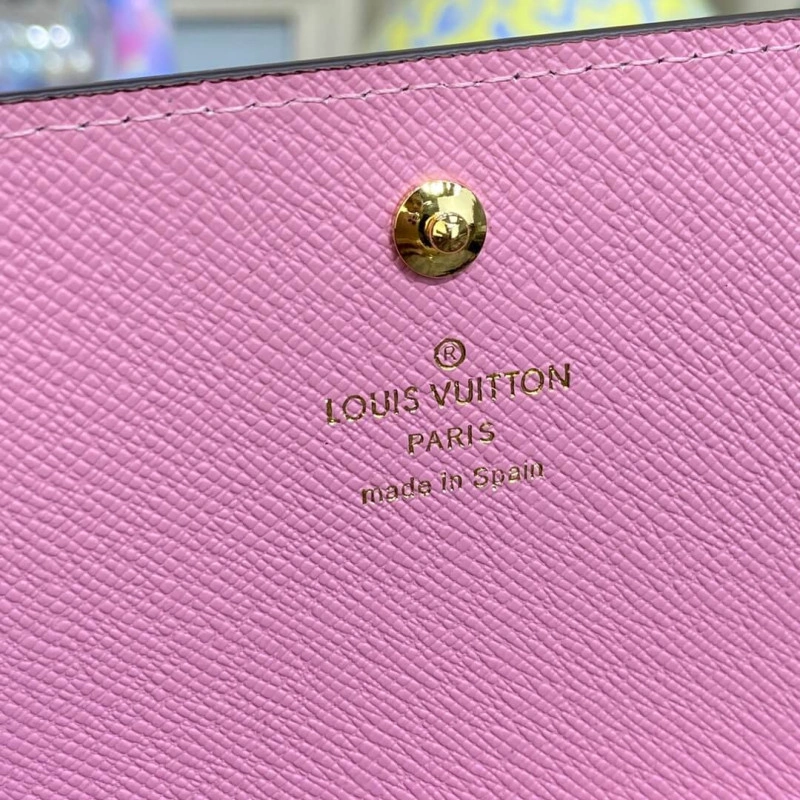 Zipped co Louis Vuitton Vivienne Holidays Damier Ebene Sarah Wallet Pink - Image 7