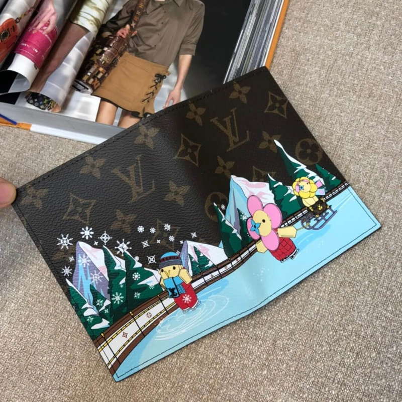 Fashioned Louis Vuitton Vivienne Skating Passport Cover Pink - Image 4