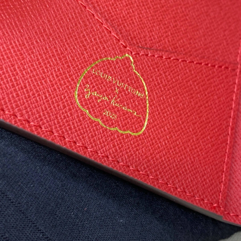 The LVxYK Louis Vuitton x Yayoi Kusama Passport Cover - Image 6