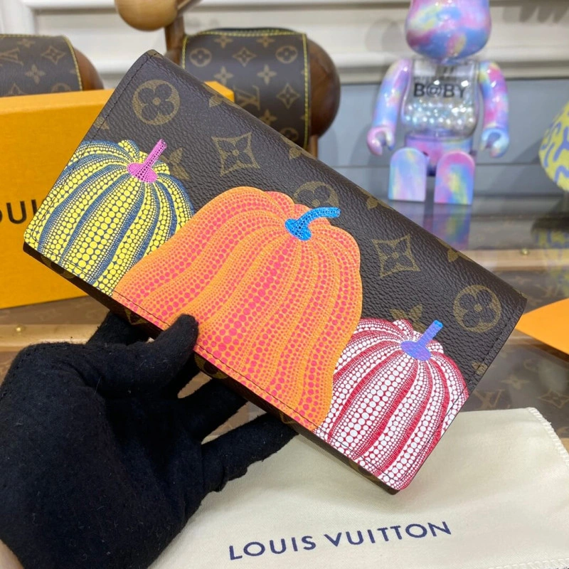 2 large g Louis Vuitton x Yayoi Kusama Sarah Wallet - Image 4