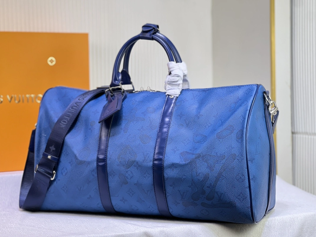 Modern 1198 Louis Vuitton Travel Bags