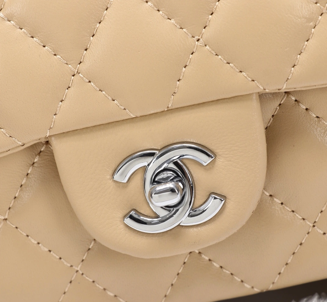 Modern 8408 Chanel AAA Quality Messenger Bags For Women - Image 3