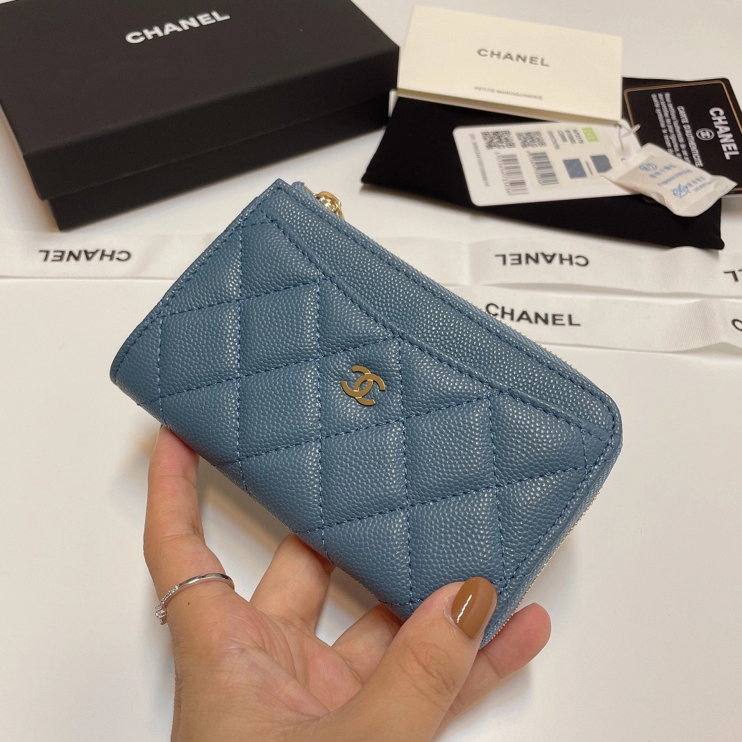 ModernLook 8971 Chanel Card Case