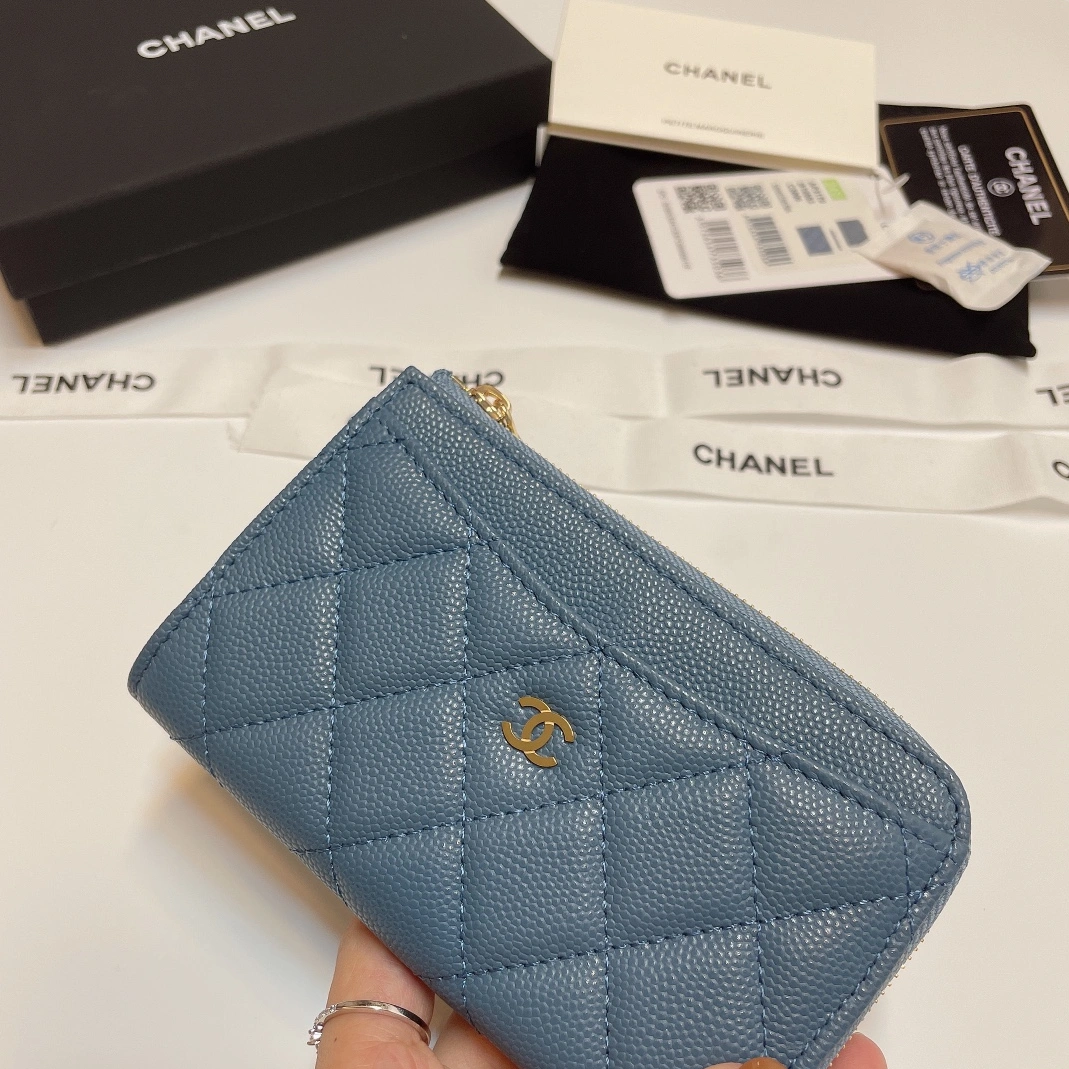 ModernLook 8971 Chanel Card Case - Image 6