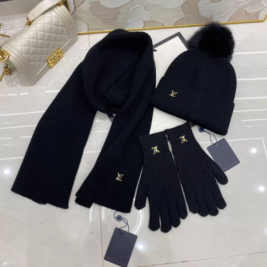 ModernLook 922 Louis Vuitton LV Hat and Scarf and Glove Set