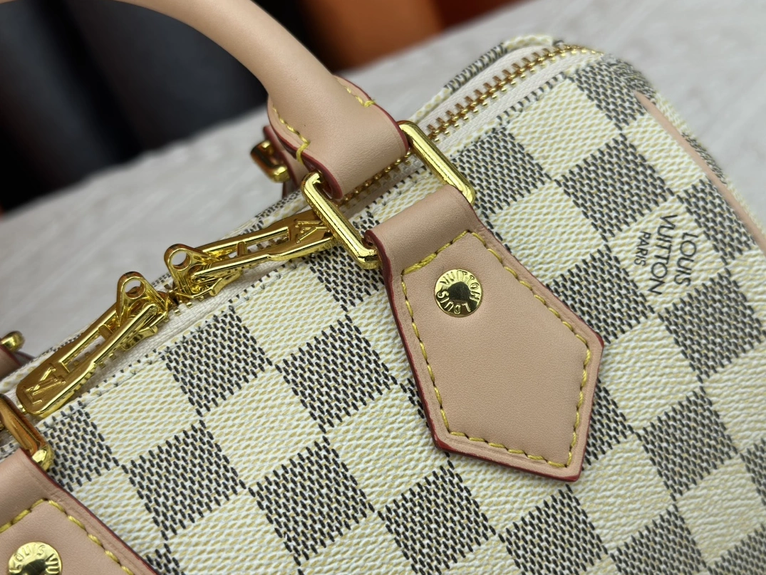 NewStyle 2150 Louis Vuitton AAA Quality Handbags For Women - Image 6
