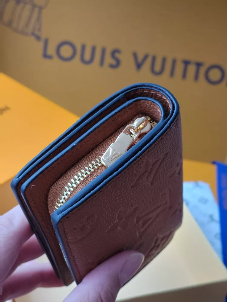 Popular 8937 Louis Vuitton AAA Quality Card Case - Image 4