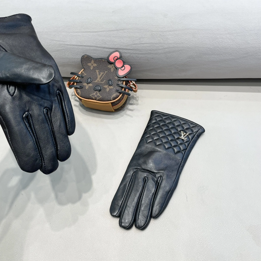 Refined 2516 Louis Vuitton LV Gloves For Women - Image 7