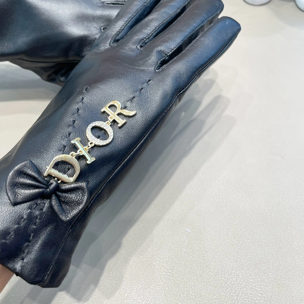 Refined 4474 Christian Dior Gloves For Women - Image 4