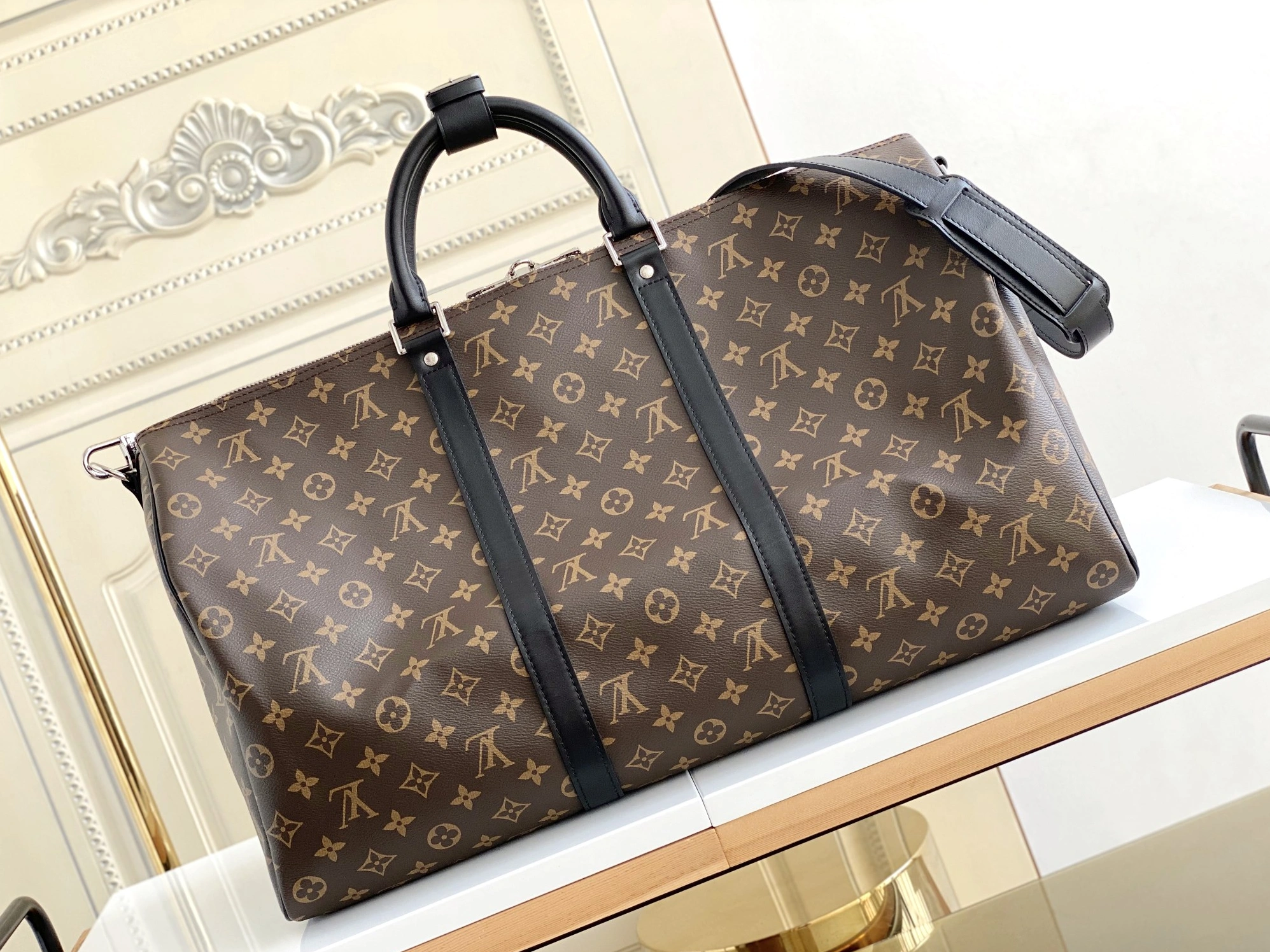 Reliable 2210 Louis Vuitton Travel Bags