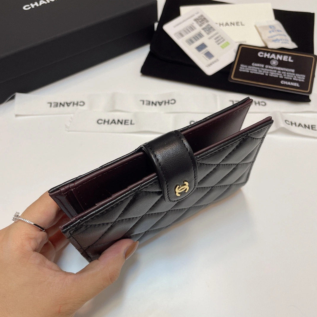 Resilient 1777 Chanel AAA Quality Wallets - Image 4