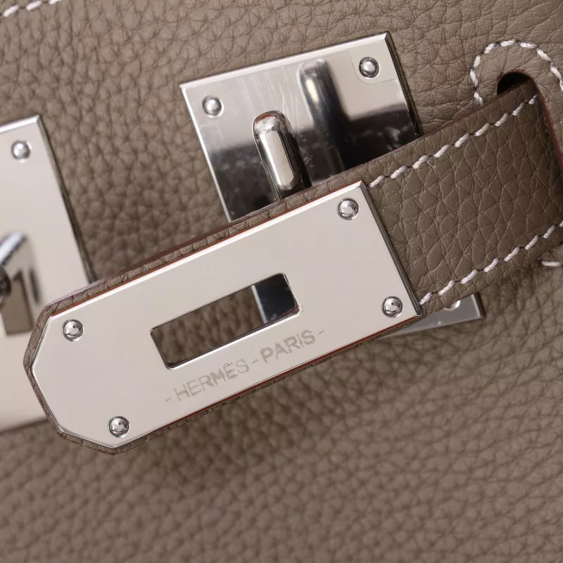 Resilient 1992 Hermes AAA Quality Messenger Bags In Coffee For Unisex - Image 6