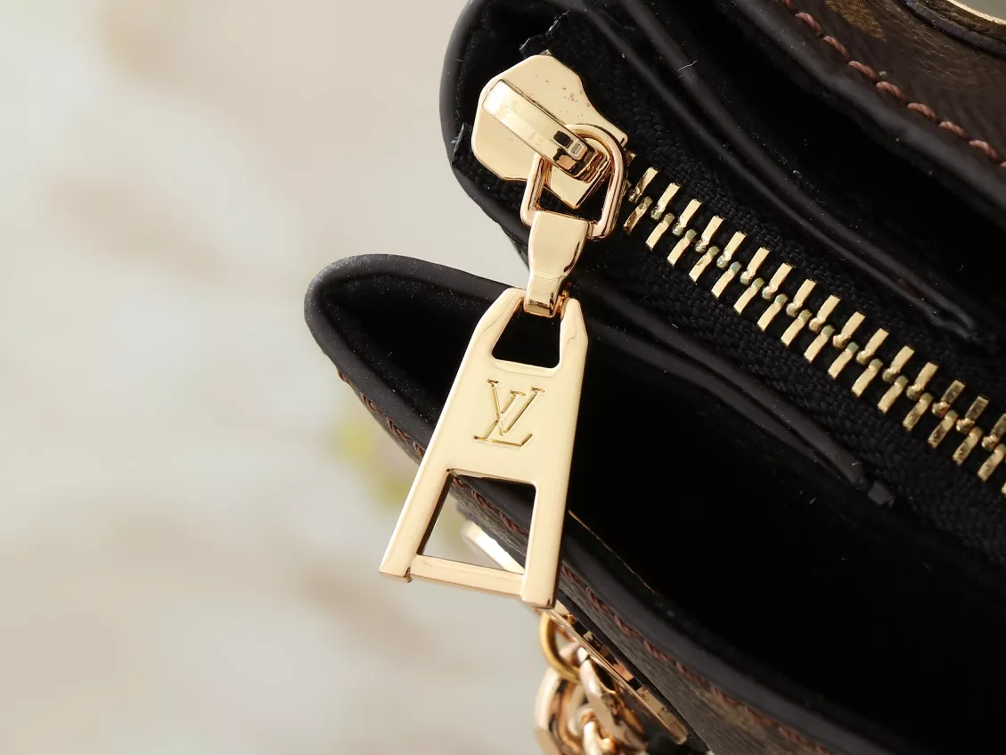 Resilient 7953 Louis Vuitton AAA Quality Shoulder Bags For Women - Image 7