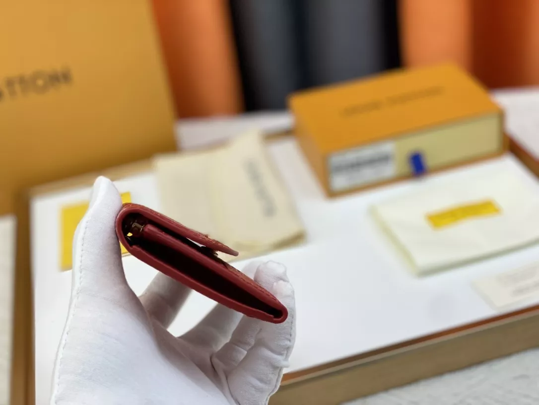 Resilient 8444 Louis Vuitton LV Card Case - Image 5