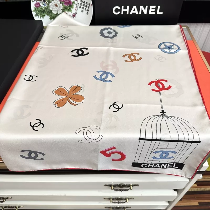 Sleek 3969 Chanel Silk Squares - Image 3