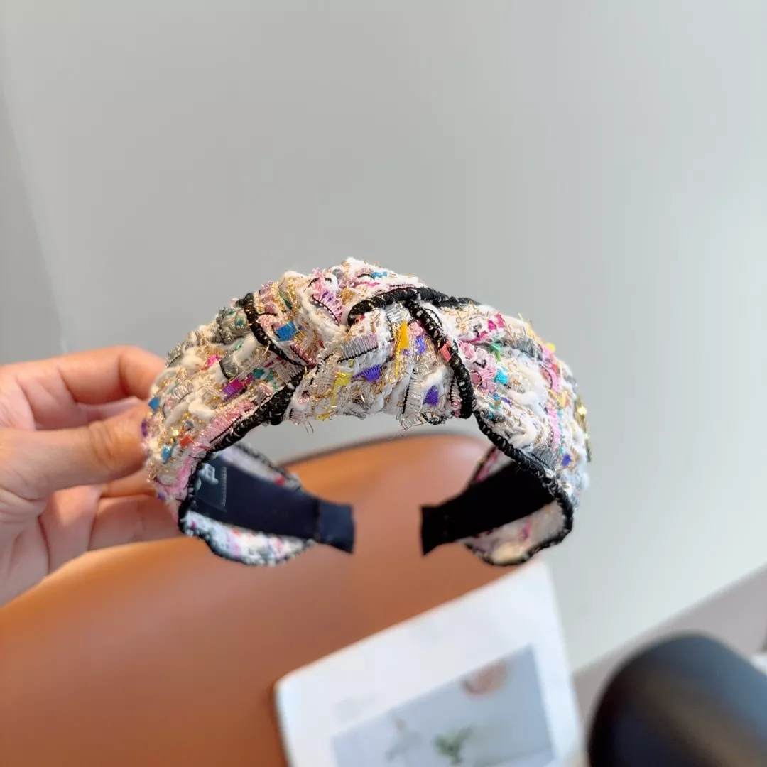 Sleek 5593 Chanel Headband For Women - Image 4