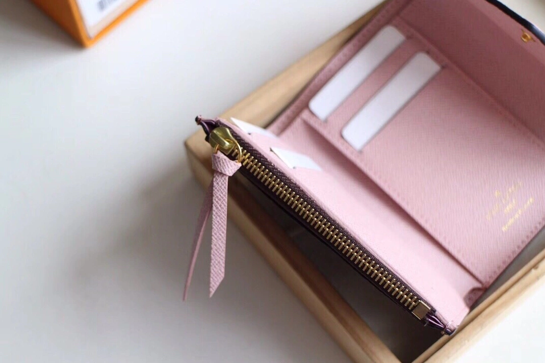 SmartChoice 4268 Louis Vuitton LV Card Case - Image 5