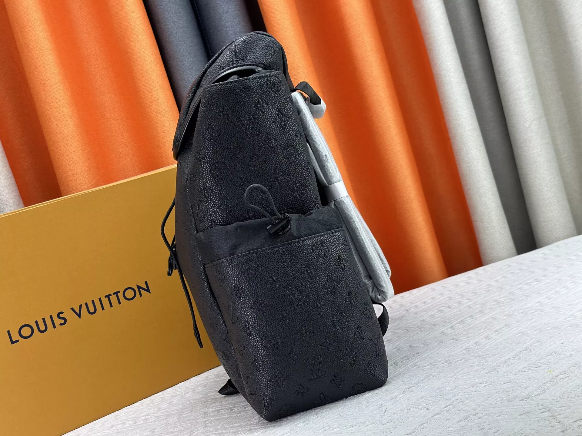 Soft 7929 Louis Vuitton AAA Quality Backpacks For Unisex - Image 5