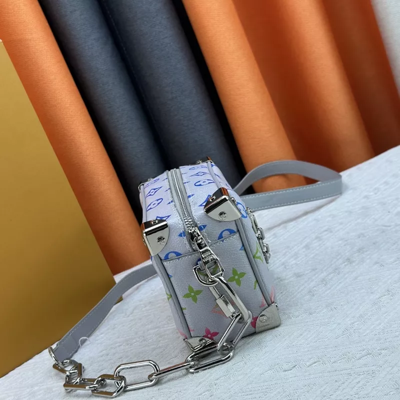 Soft 8427 Louis Vuitton AAA Quality Messenger Bags For Women - Image 3