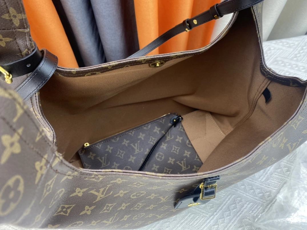 Sophisticated 4651 Louis Vuitton AAA Quality Handbags For Women - Image 8