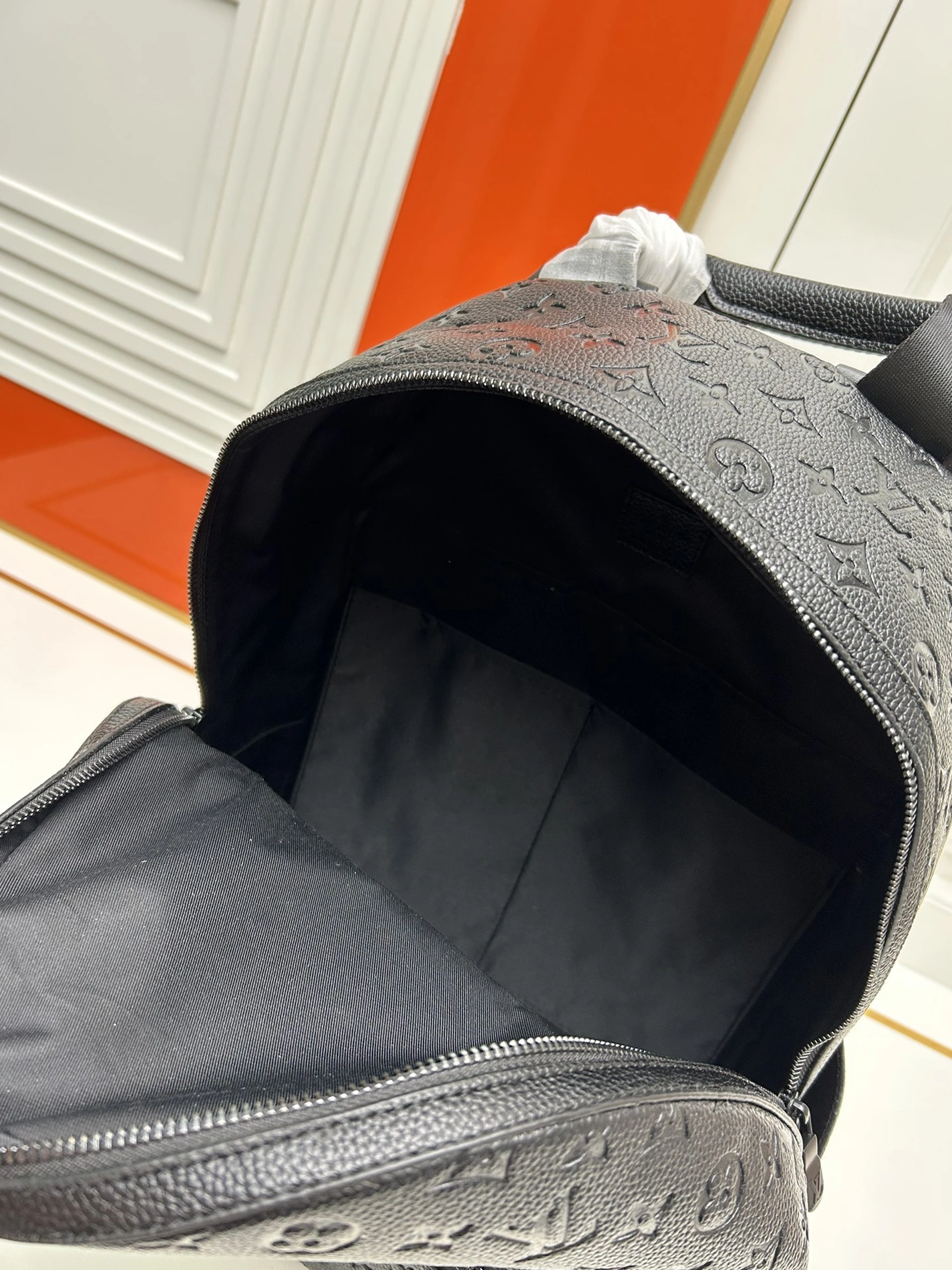 Sophisticated 7230 Louis Vuitton AAA Quality Backpacks For Unisex - Image 8