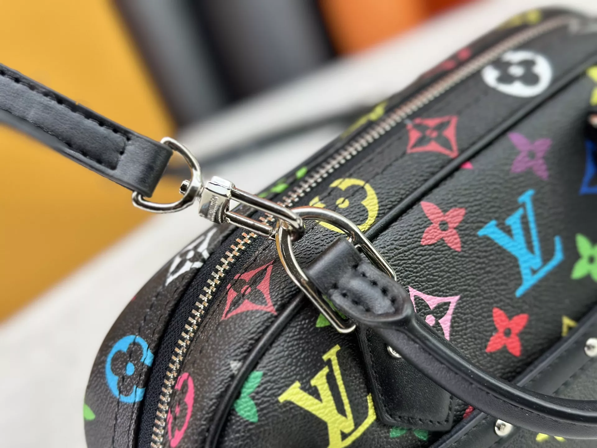 Sophisticated 8062 Louis Vuitton AAA Quality Handbags For Women - Image 7