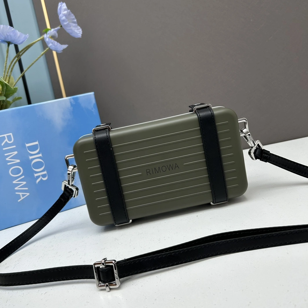 SportInspired 1892 Christian Dior AAA Quality Messenger Bags For Women - Image 4