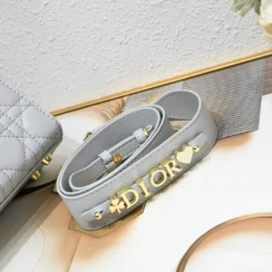 Stylish 8940 Christian Dior AAA Handbags For Women