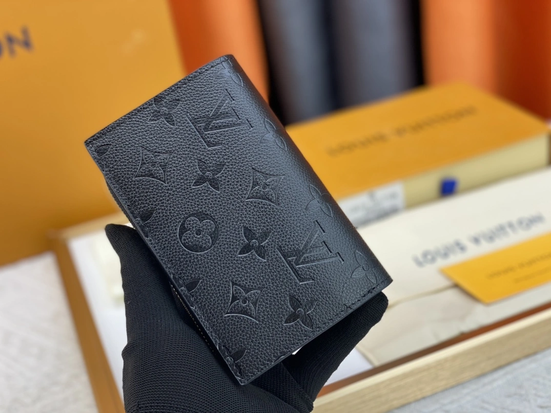 Timeless 2099 Louis Vuitton AAA Quality Wallets