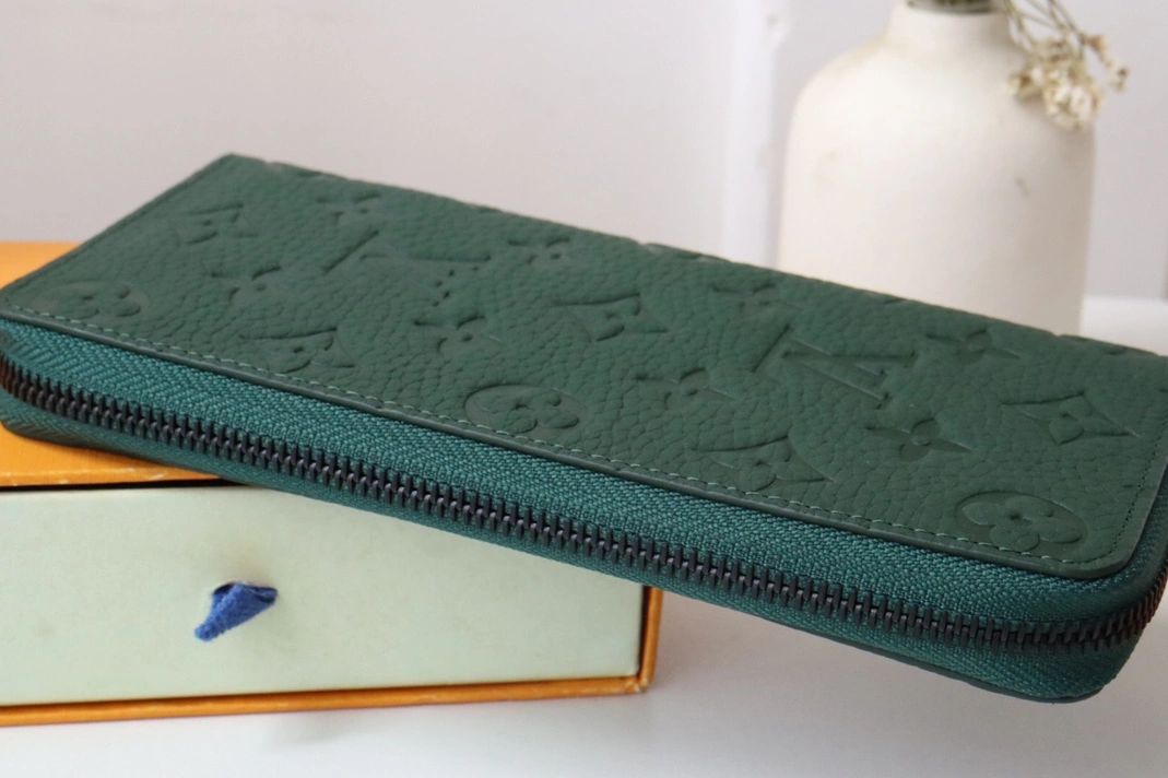 TopPick 1213 Louis Vuitton AAA Quality Card Case - Image 3