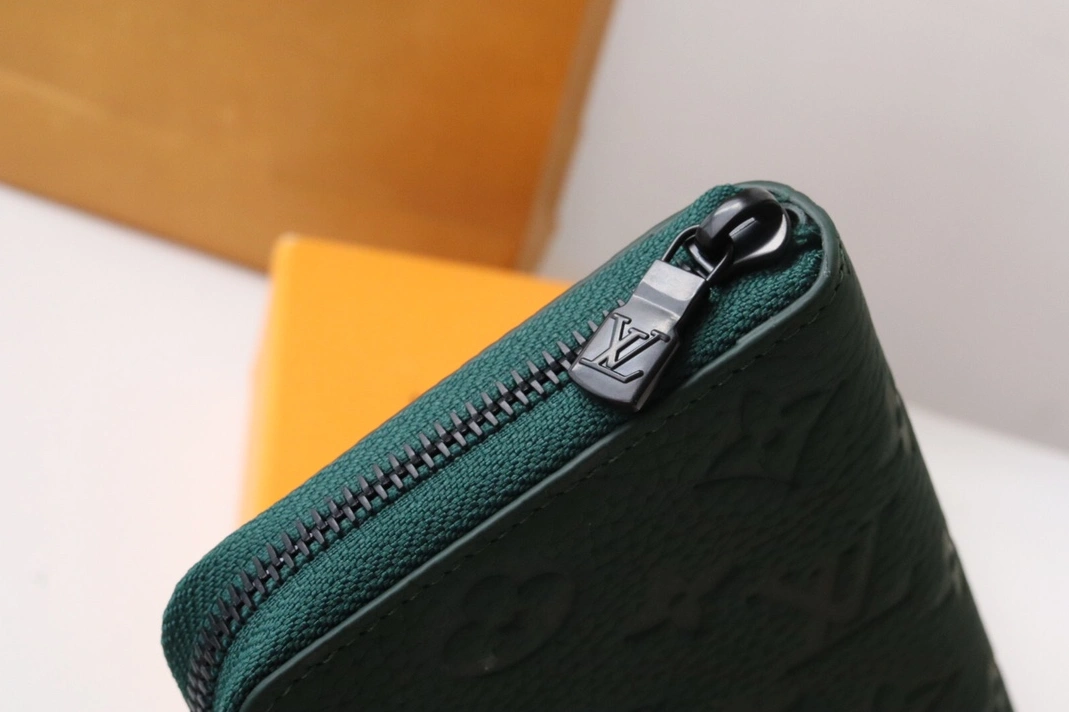 TopPick 1213 Louis Vuitton AAA Quality Card Case - Image 4