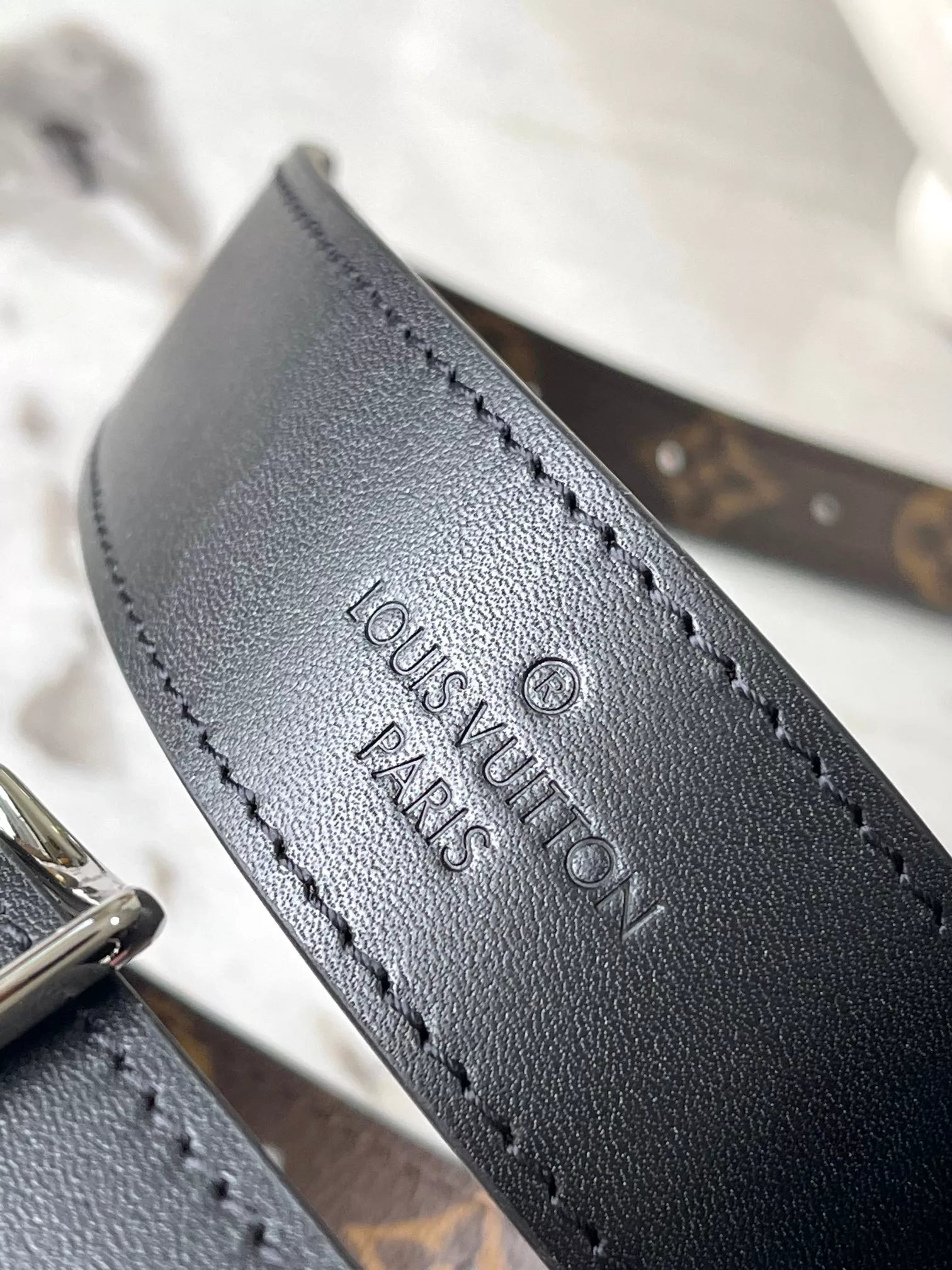 Trendsetting 3240 Louis Vuitton AAA Quality Messenger Bags For Women - Image 6