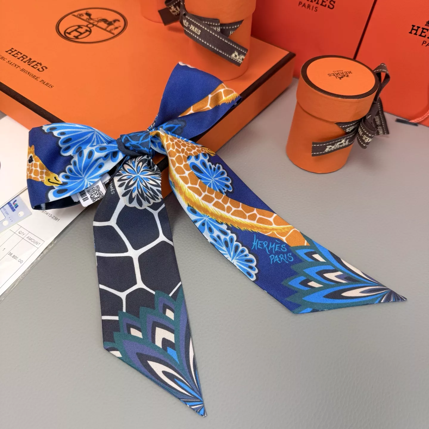 Trendsetting 6583 Hermes Silk Scarf - Image 3